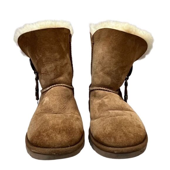 UGG 1005382 Azalea Charm Bailey Button Sheepskin Leather Shearling Boots sz 6 - Picture 4 of 13